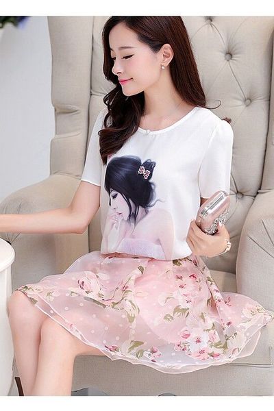 Set áo họa tiết cô gái váy hồng dv2447