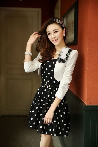 Áo khoác lửng tay dài kết hoa xinh xắnmd1828-240