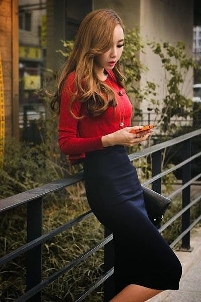 Set váy thu đông kèm áo choàng - 0886