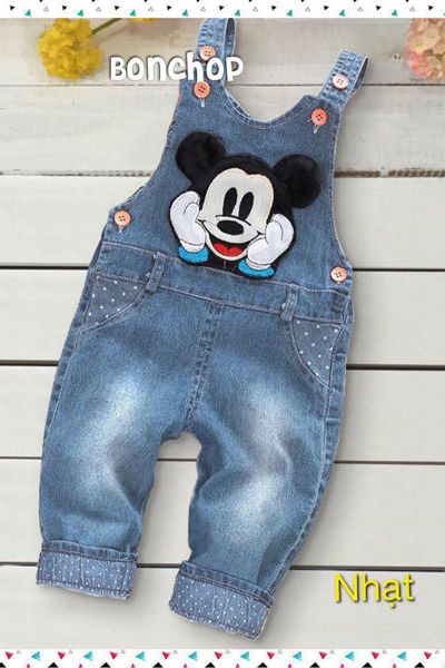 A18335 - 20/11 yếm jeans thun btbg mickey dòng hình chụp thậtsize 1-8