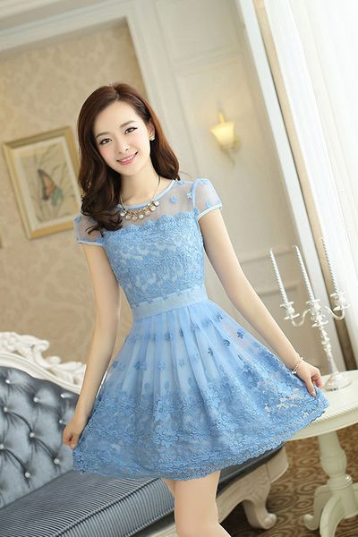 Váy ren xòe nữ tính