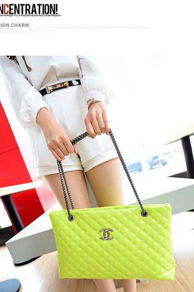 Mstx 304 - túi xách logo kiểu dáng chanel dây xích trẻ trung