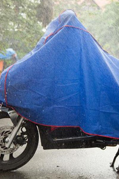 Bạt phủ xe máy chống nắng mưa cho xe máy