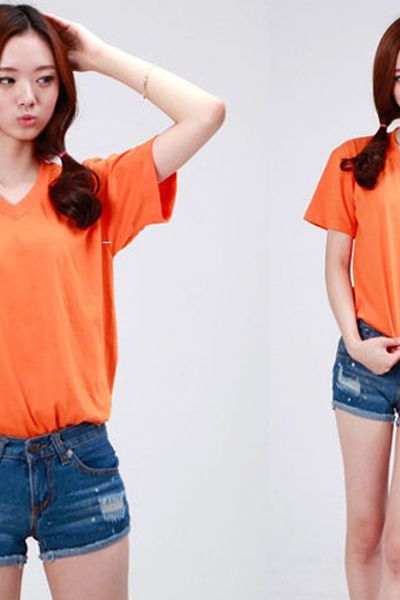 Áo thun trơn màu sắc đa dạng