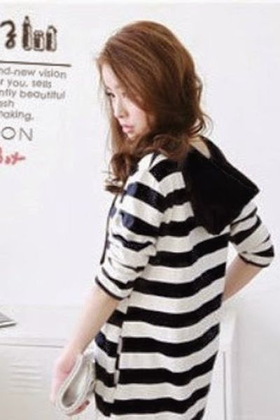 Đầm sọc ngang phối nón hoody - 1163