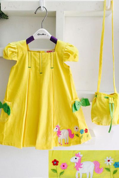 A18368 - đầm ticke nhung thêu ngựa kèm túi oshkoshri 8size 1-8