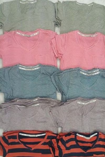 Áo thun sọc ngang cổ tim có túi trước body a 06