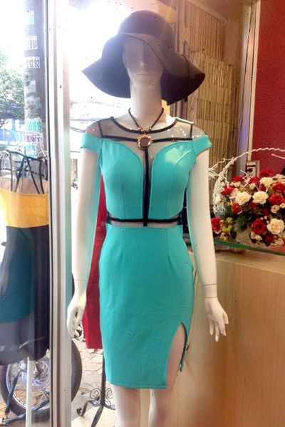 Đầm body phối lưới ruco