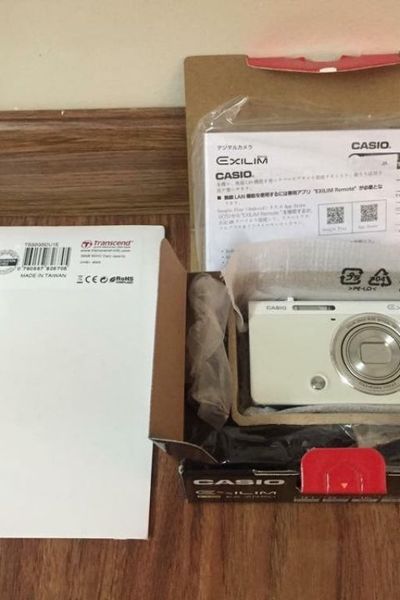 Máy chụp hình selfie thần thánh casio exilim zr50