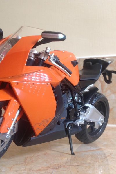 Xe mô hình trưng bày ktm- rcb - tỉ lệ kích cỡ 112