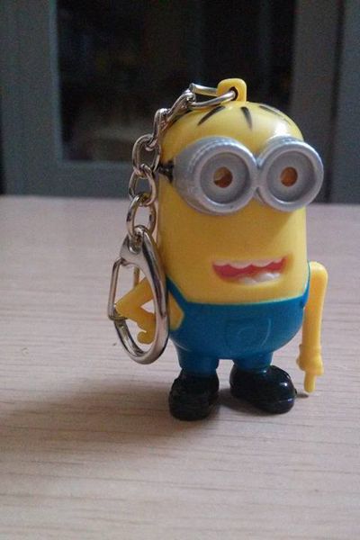 Móc khóa minion biết nói i love you
