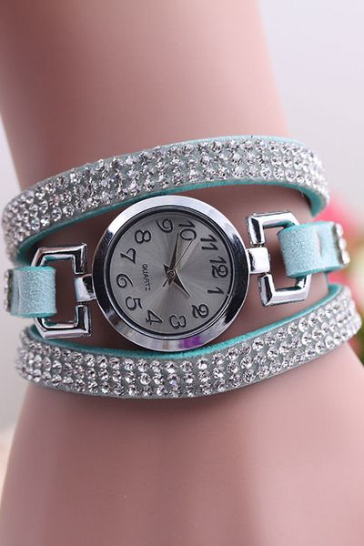Đồng hồ lắc tay nữ sang trọng - 051