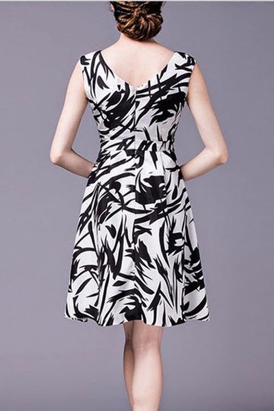 Đầm lá trúc trắng đen - 0452