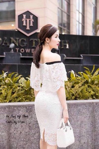 Váy ren trắng ngắn cổ V HATHONG – Hizu Dress Up