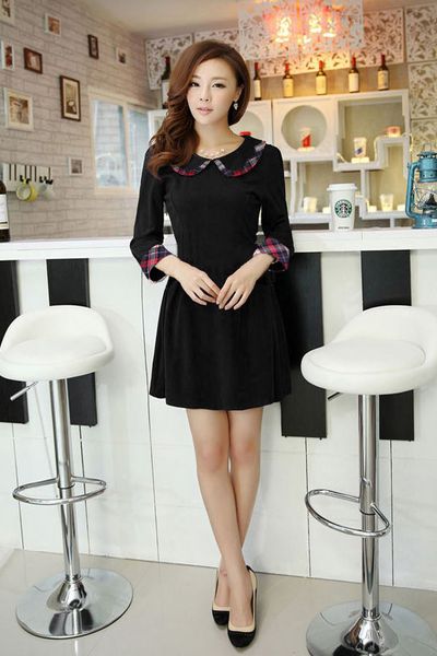 Đầm tay lỡ nhấn eo