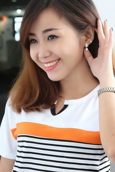 Áo thun sọc ngang cổ chữ v - 0634