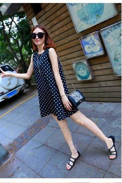 Đầm chấm bi phom rộng ms0450