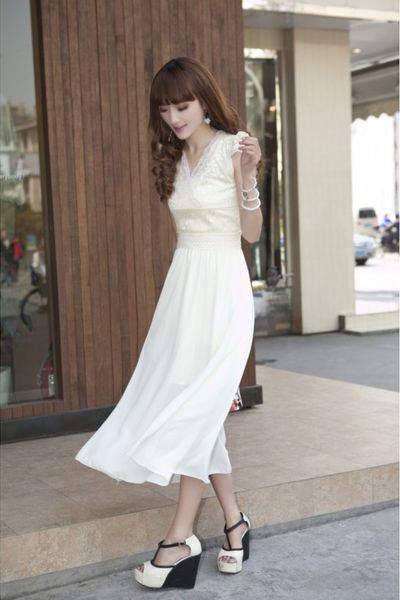 Đầm voan phối ren xẻ cổ tim dv2417