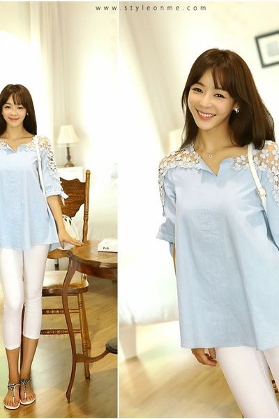 Áo phối ren phom rộng