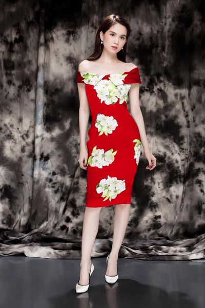 Đầm body thiết kế trễ vai hoa anh đào p94-260
