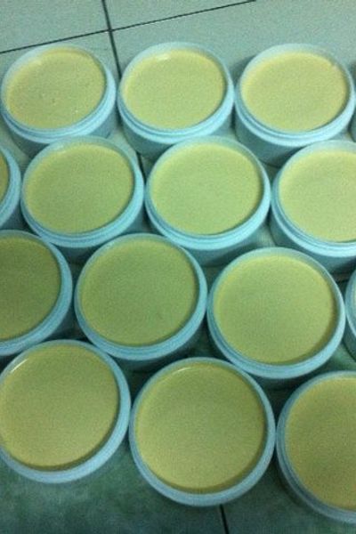 Nhận đặt kem kg hoặc body free tem nhãn cho các bạn buôn hoặc đặt kem để xài