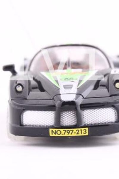 Xe điều khiển 4 channel có đèn ko pin - 797-213j