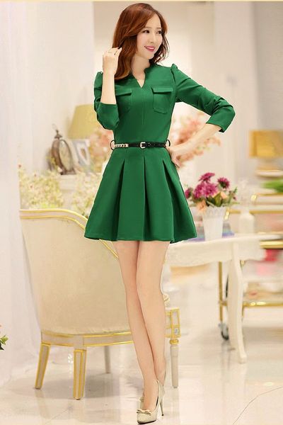 Đầm xòe cổ lãnh tụ chữ v ms