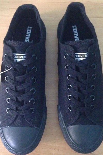Converse classic thấp cổ