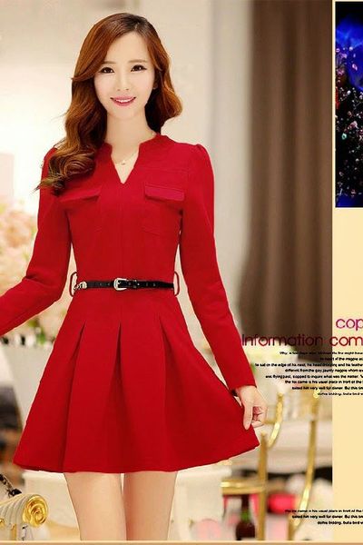 Đầm xòe cổ lãnh tụ chữ v ms