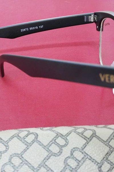 Kính gọng ngố cực hot - tr75