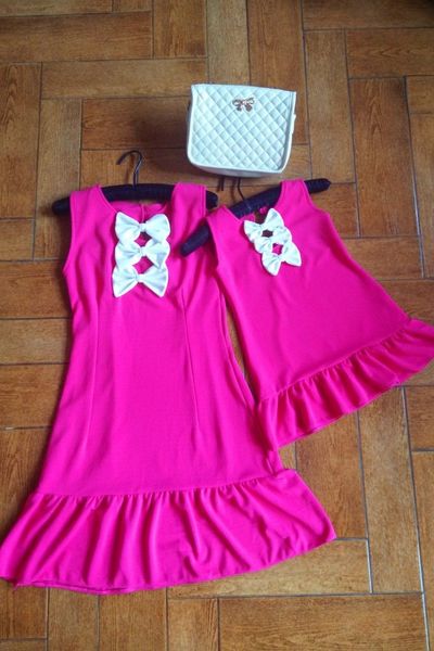 Đầm mẹ bé sọc trắng đen nơ