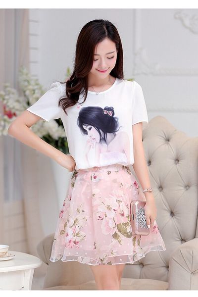 Set áo họa tiết cô gái váy hồng dv2447