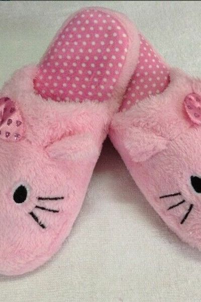 Dép bông nhung hello kitty xinh xắn đi trong nhà