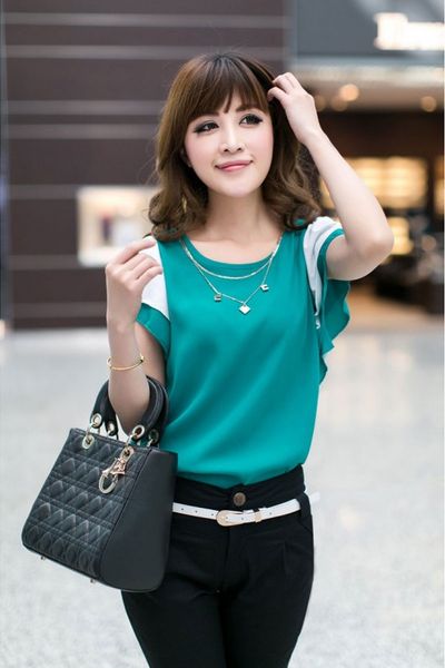 Áo voan xanh kèm áo ống av0953 kèm dây chuyền ngẫu nhiên