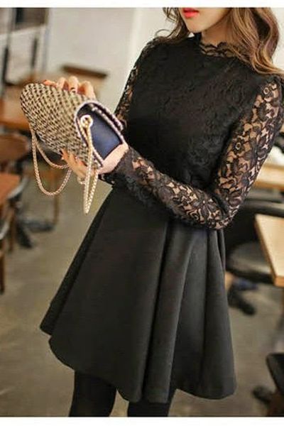 Đầm ren cổ trụ hoài linh - 1126