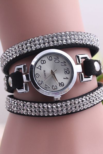 Đồng hồ lắc tay nữ sang trọng - 051