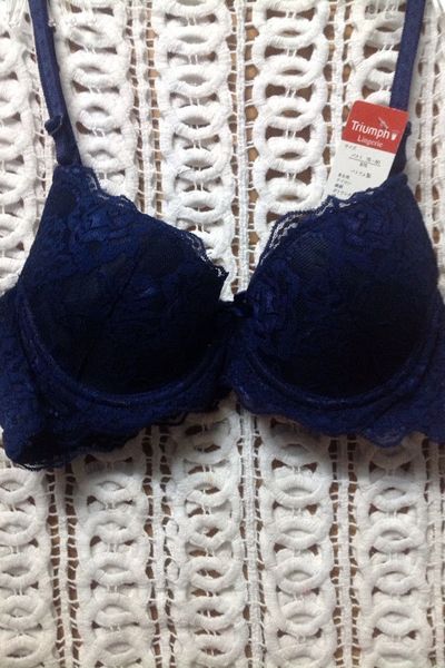 Atb32 - áo triump ren hết màu da