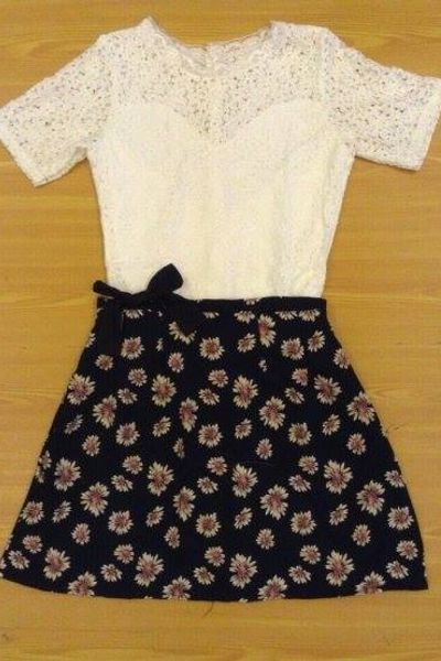 Set áo ren trắng váy xoè hoa yến pp