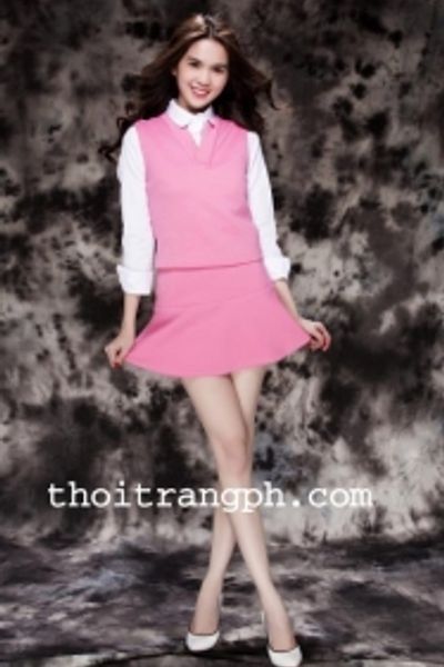 Bộ áo gile và chân váy hồng xòe như ngọc trinh p10