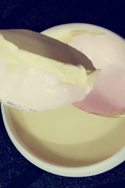 Chuyên sỉ kem body kem tắm trắng các loại