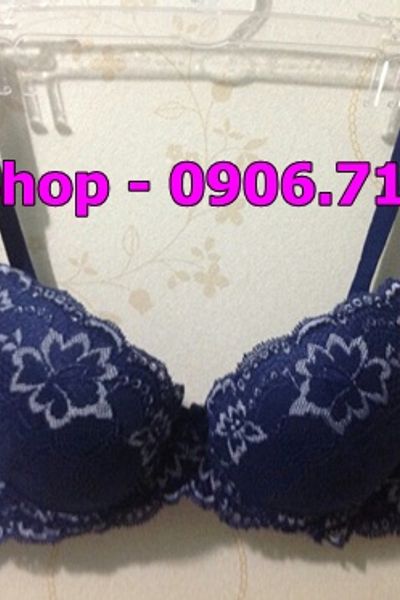 Atb33 áo triump ren hoa cúp ngang màu đen