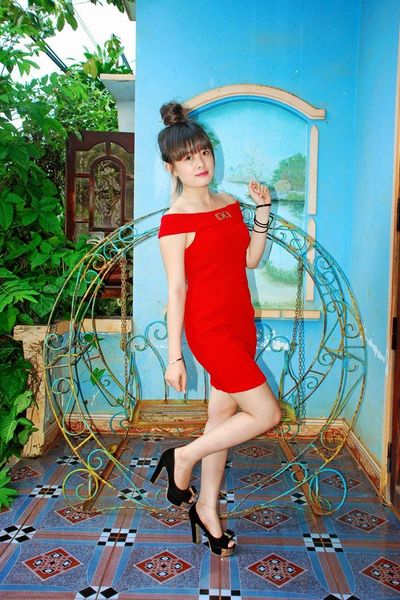 Đầm body trễ vai channe - 0761