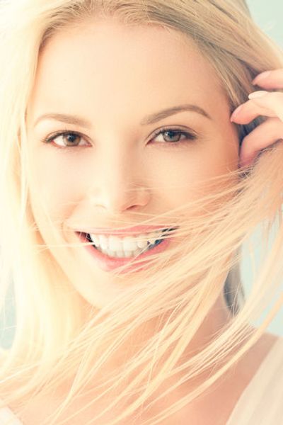 Để chàng thêm yêu nàng hãy điểm cho môi hồng rạng rỡ - “ladykin”