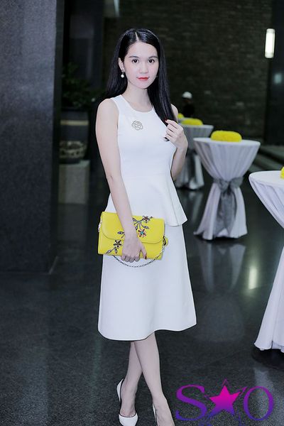 Đầm trắng ngọc trinh 833