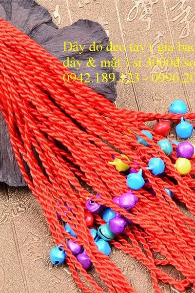 Dây đeo tay màu đỏ may mắn - có 100 kiểu khác nhau giá bao gồm dây mặt dây