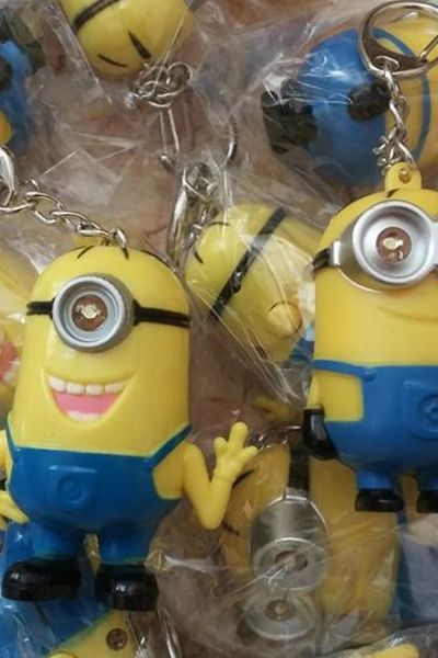 Móc khóa minion giá siêu rẻ