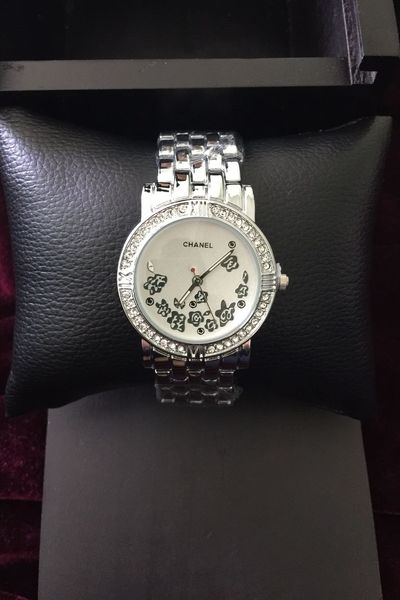 Đồng hồ chanel