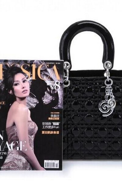 Mstx 310 - túi xách da bóng đính logo dior kim loại