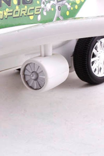 Máy bay điều khiển ben10 2 channel có đèn - 1698-f7