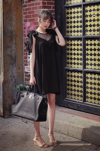 Đầm suông phối ren tay nơ 946